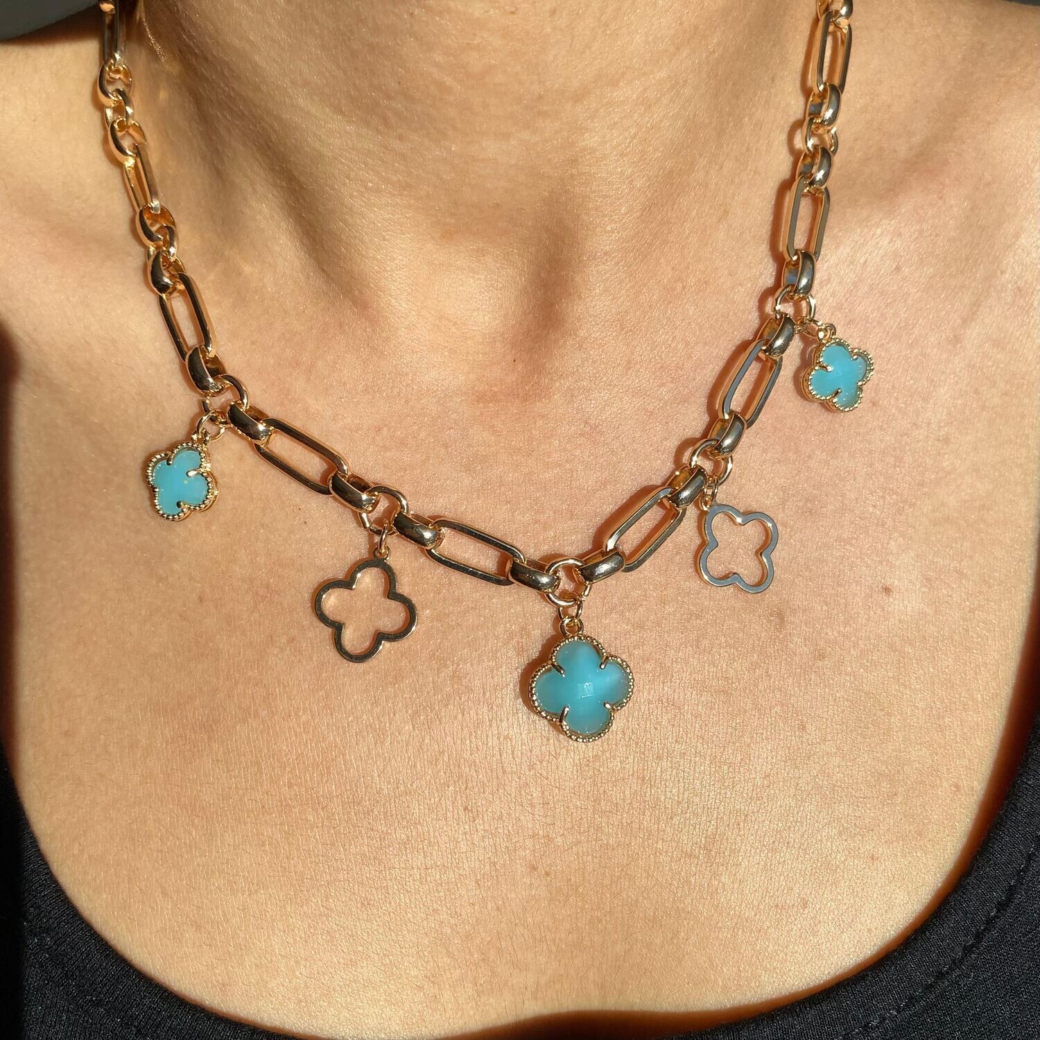 Aquamarin taş yonca vıp kolye