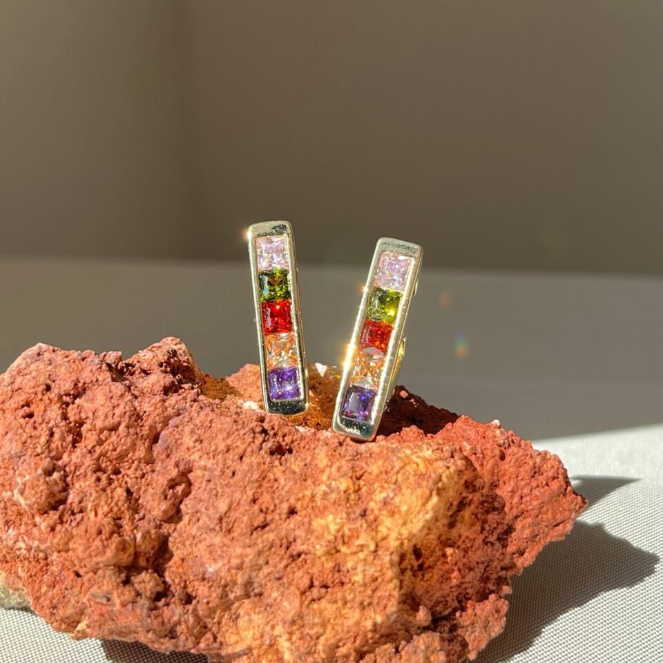 Baget pırlanta montür renkli taş xuping küpe