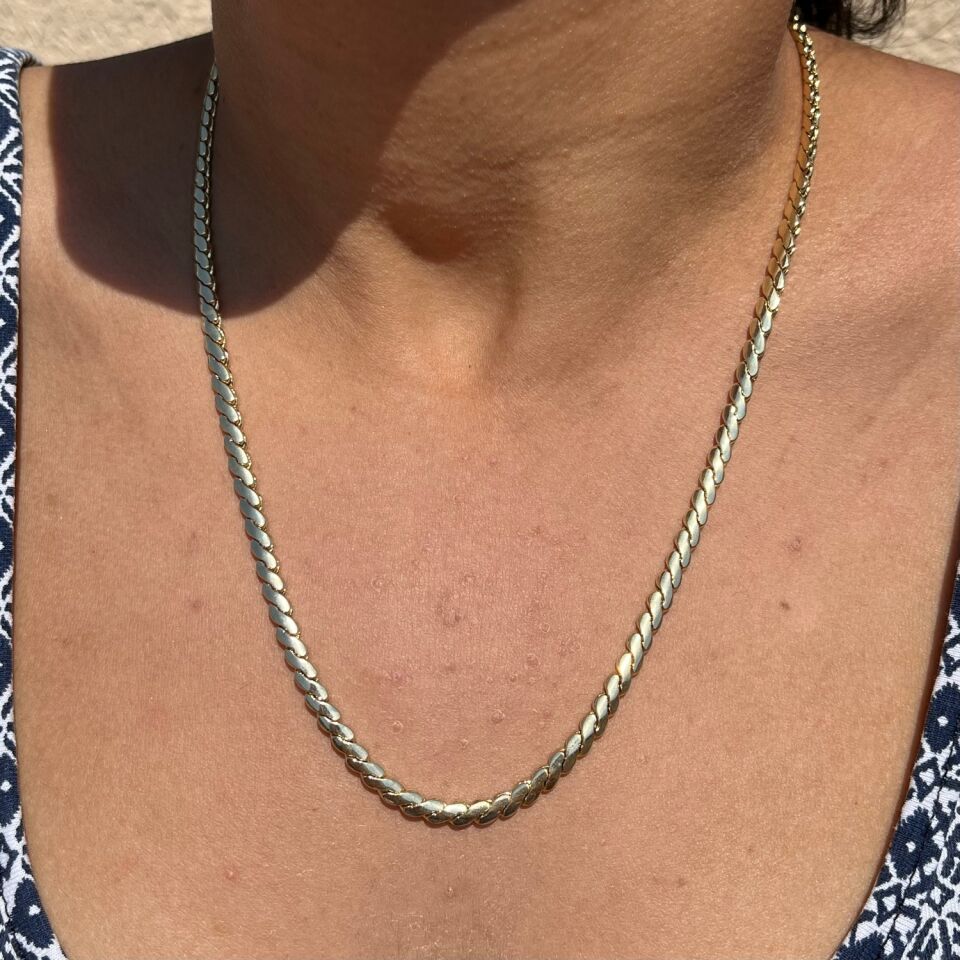 Altın işçiliği s model ezme xuping kolye