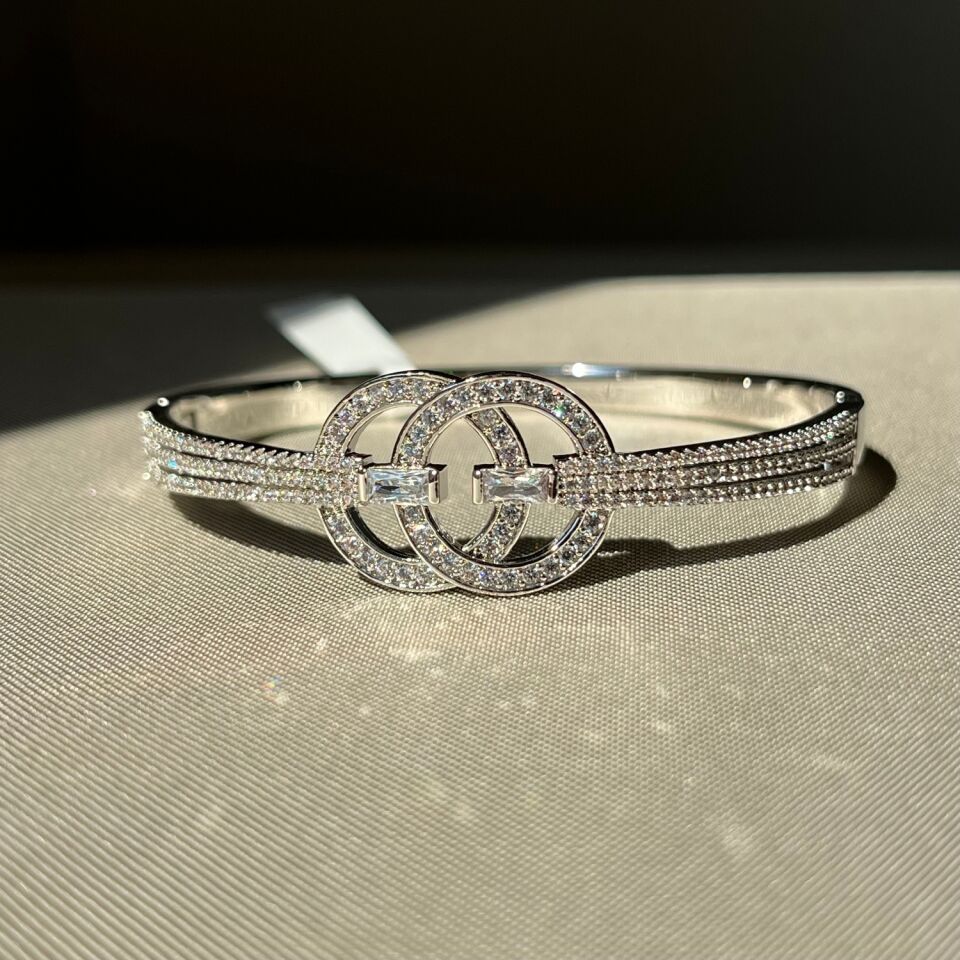 Baget pırlanta montür tasarım vıp kelepçe