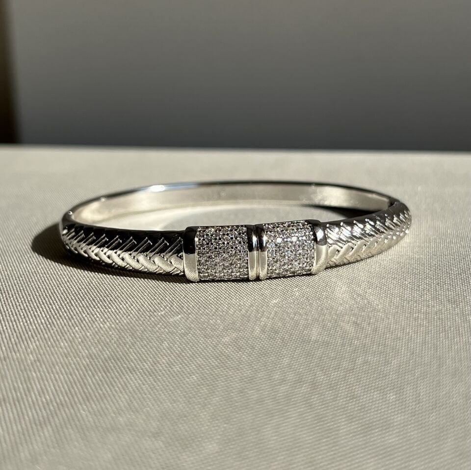 Pırlanta işçiliği xuping kelepçe