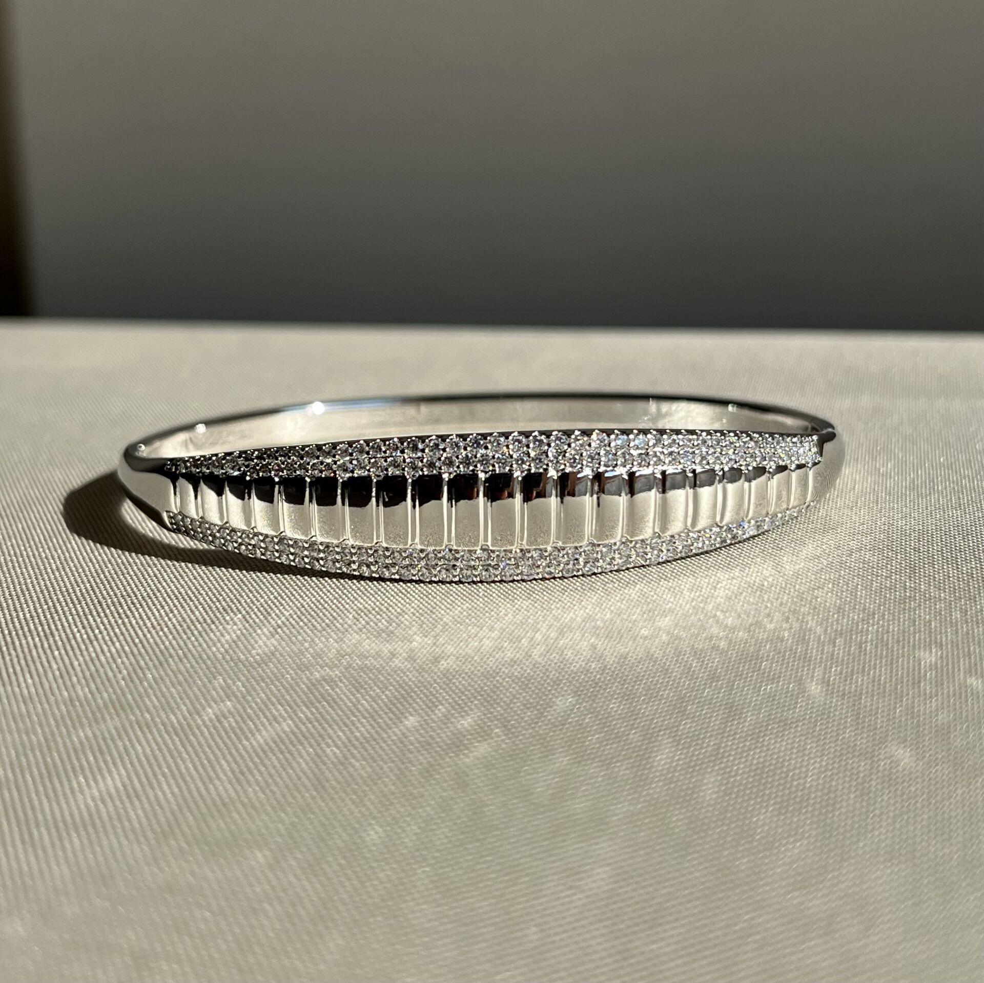 Pırlanta işçiliği xuping kelepçe