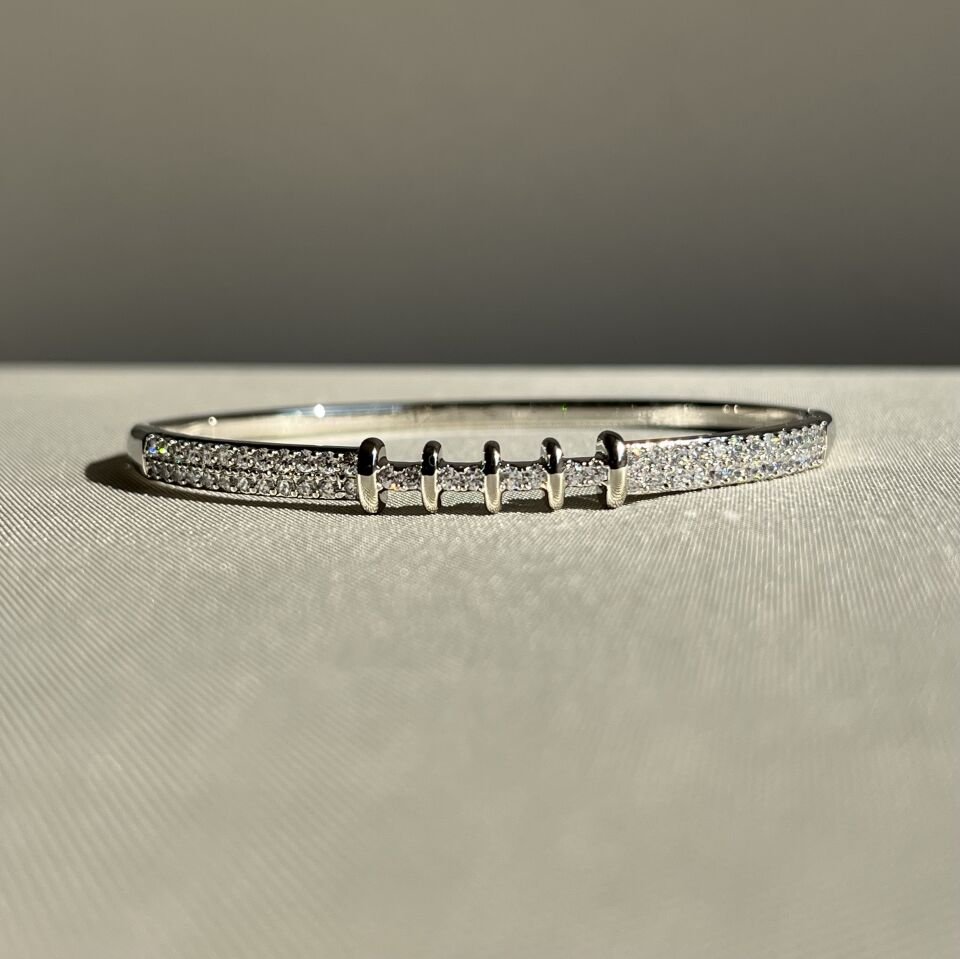 Pırlanta işçiliği xuping kelepçe