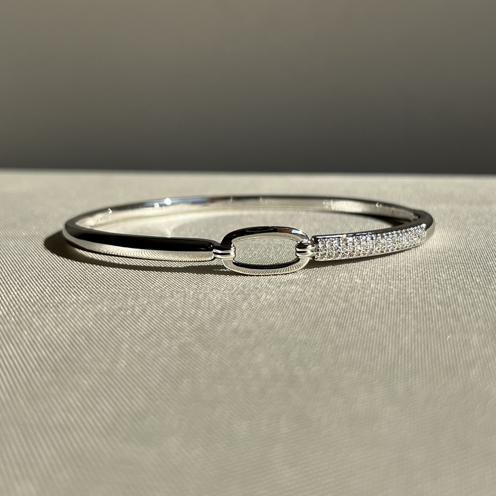 Pırlanta işçiliği xuping kelepçe