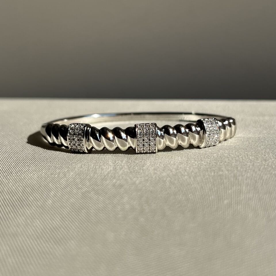 Pırlanta işçiliği xuping kelepçe