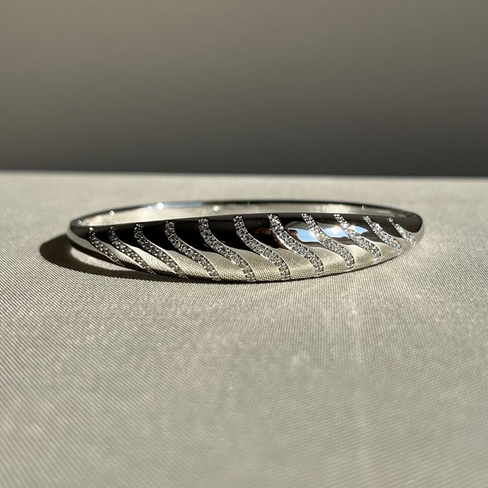 Pırlanta işçiliği xuping kelepçe