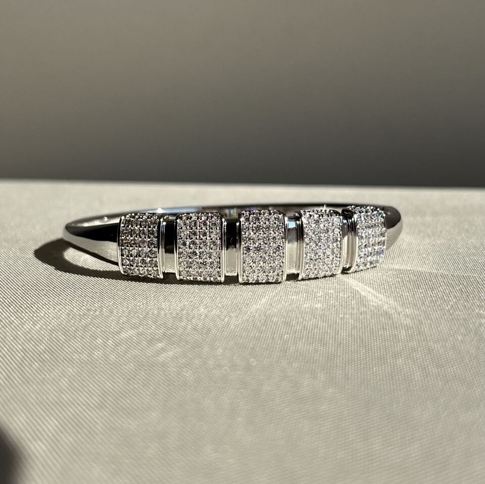 Pırlanta işçiliği xuping kelepçe