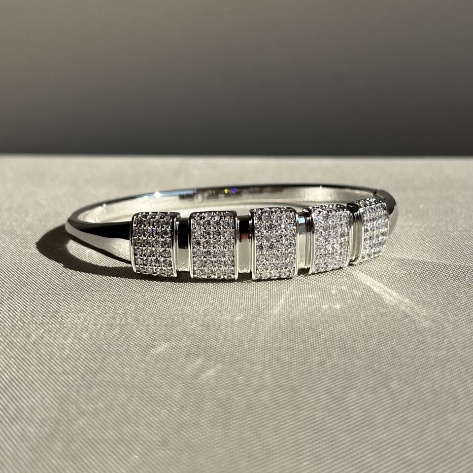 Pırlanta işçiliği xuping kelepçe