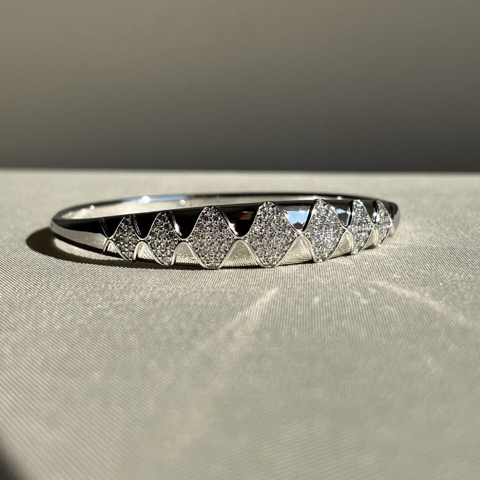 Pırlanta işçiliği xuping kelepçe