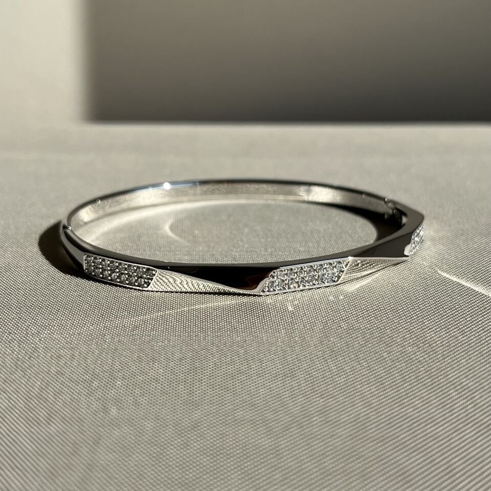 Pırlanta montür xuping kelepçe