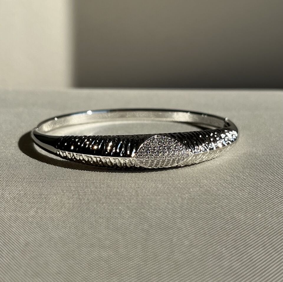 Pırlanta işçiliği xuping kelepçe (5,7 inç)