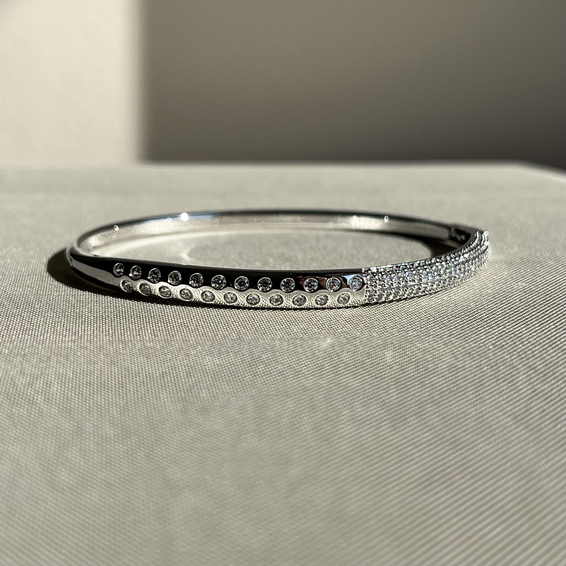 Pırlanta işçiliği xuping kelepçe