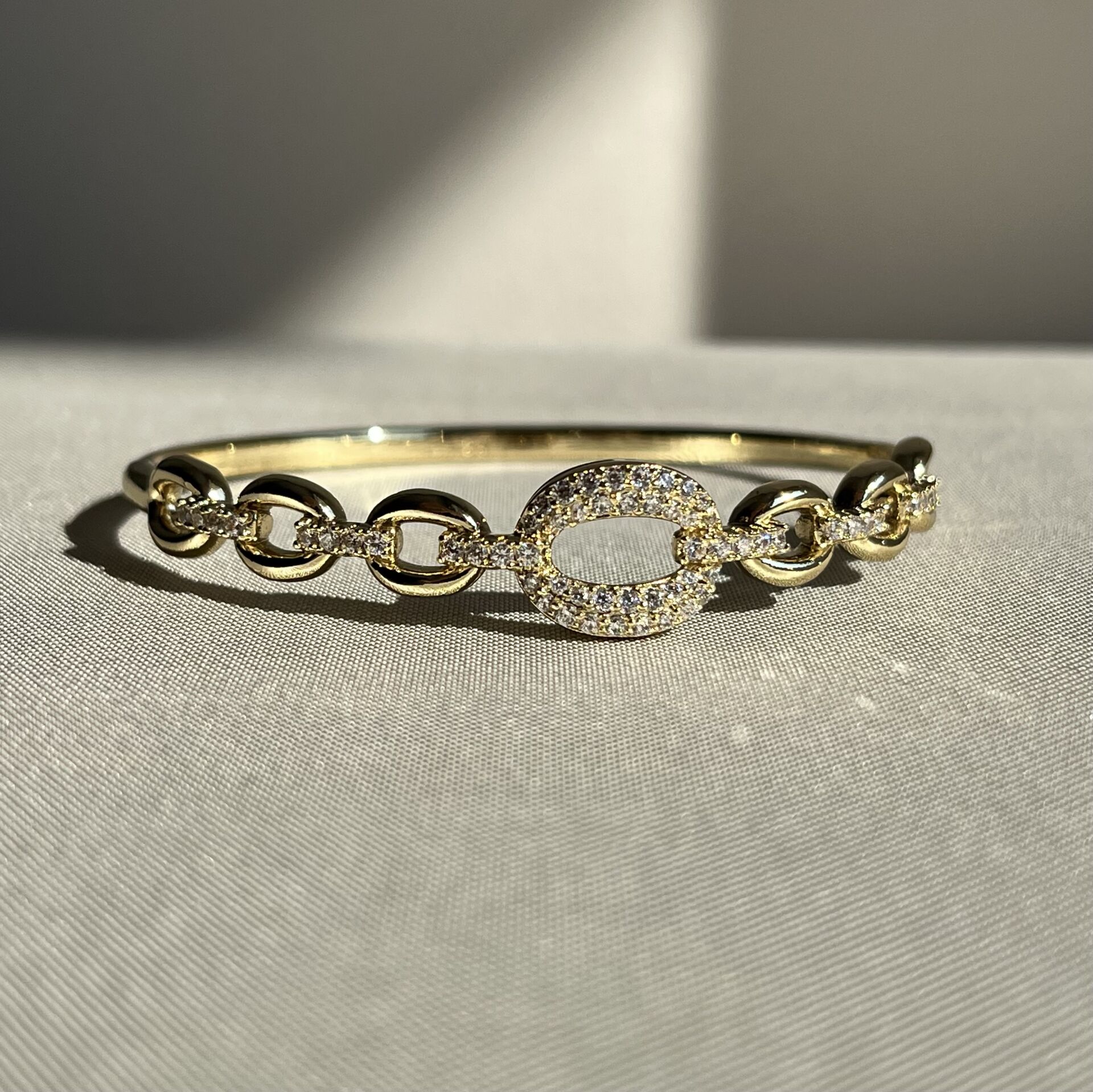 Pırlanta işçiliği xuping kelepçe