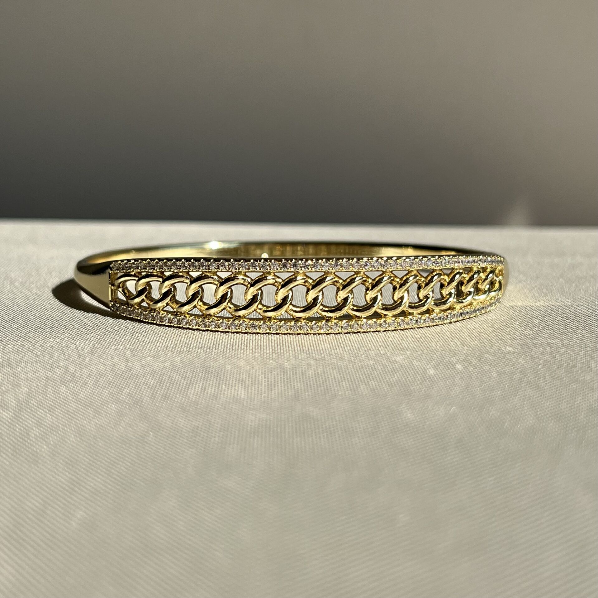 Pırlanta işçiliği xuping kelepçe