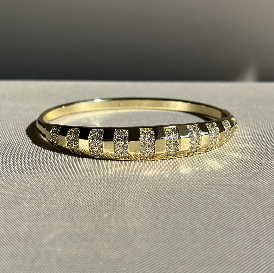 Pırlanta işçiliği xuping kelepçe