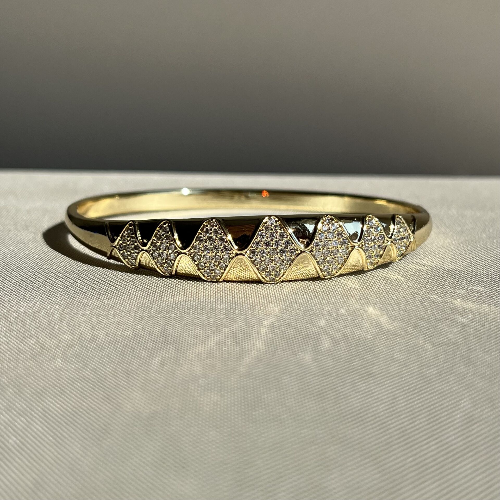 Pırlanta işçiliği xuping kelepçe