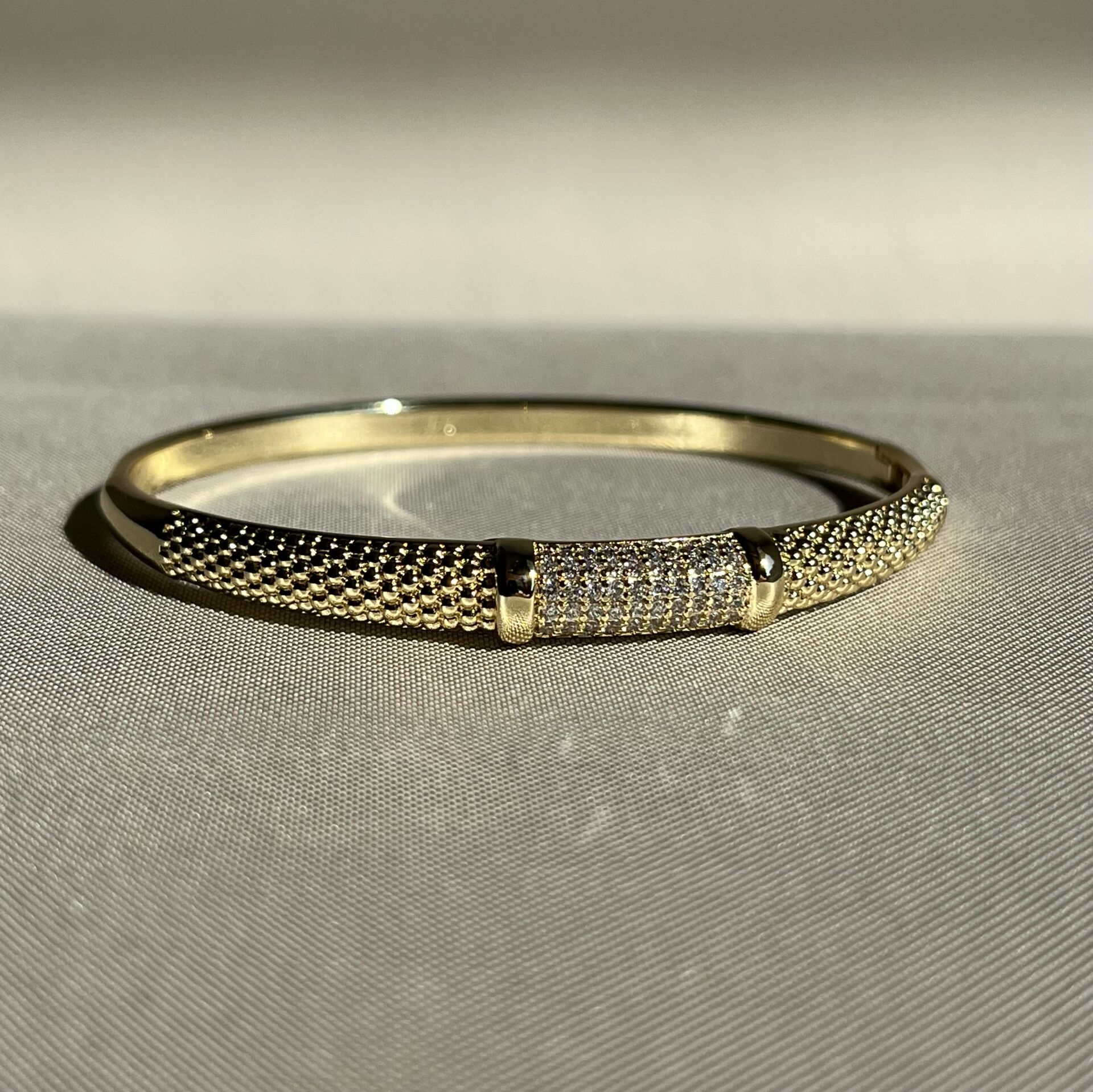 Pırlanta işçiliği xuping kelepçe