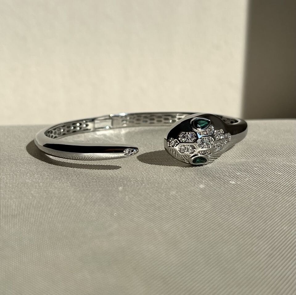 Pırlanta işçiliği zümrüt taş yılan vıp kelepçe