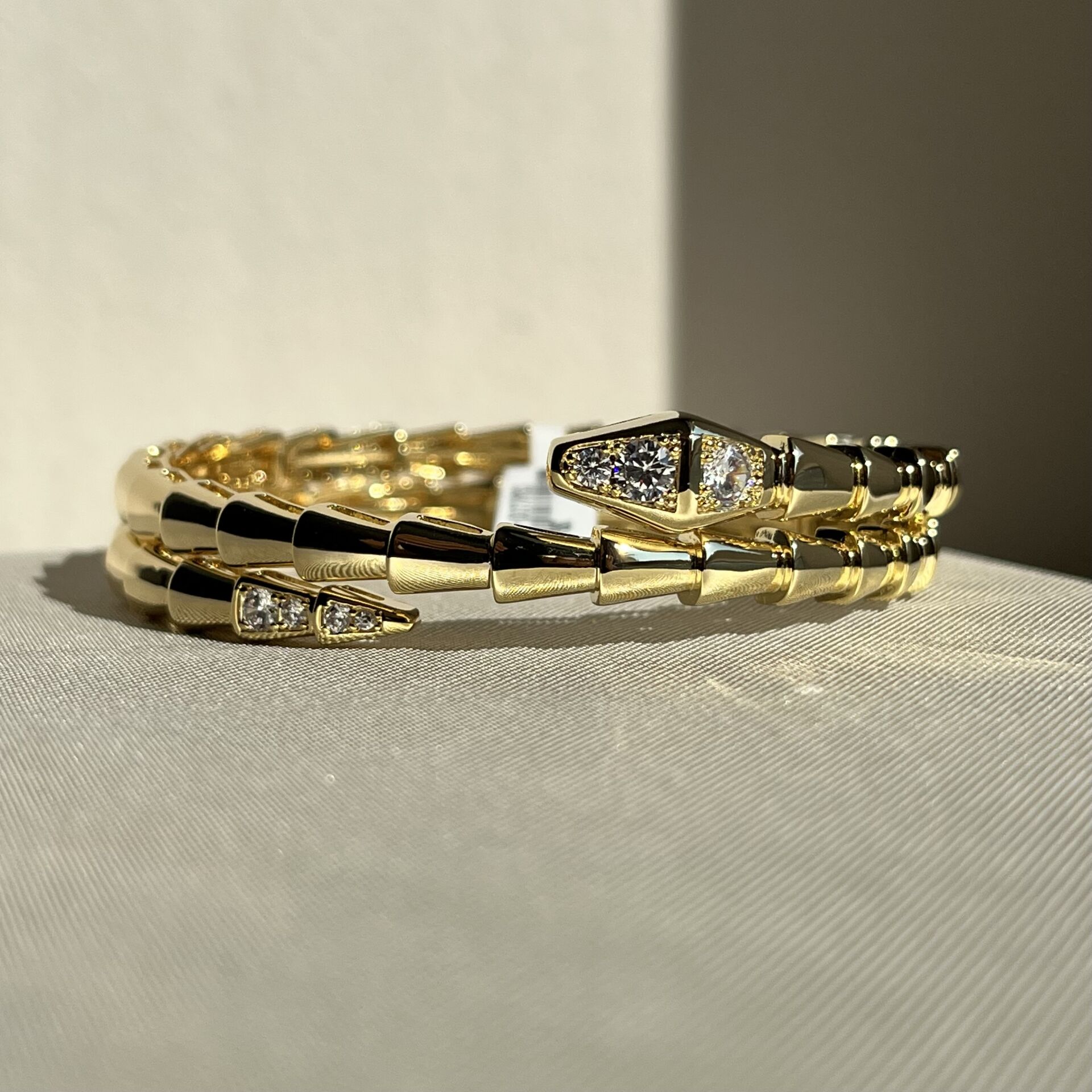 Pırlanta montür yılan figür vıp flexi kelepçe