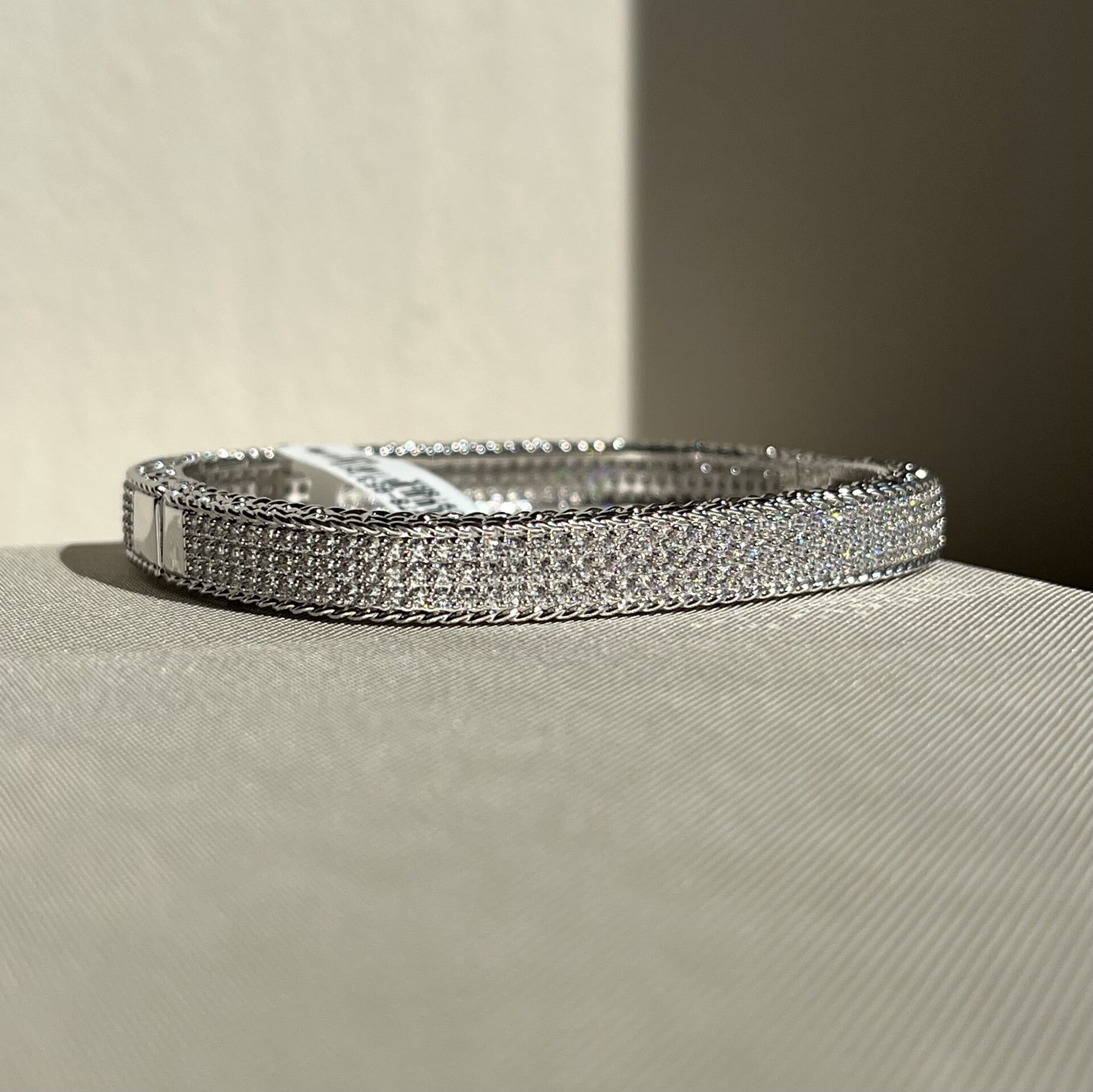 Mücevher işçiliği tamtur pırlanta montür vıp kelepçe