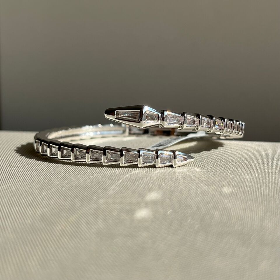 Pırlanta işçiliği yılan figür vıp kelepçe