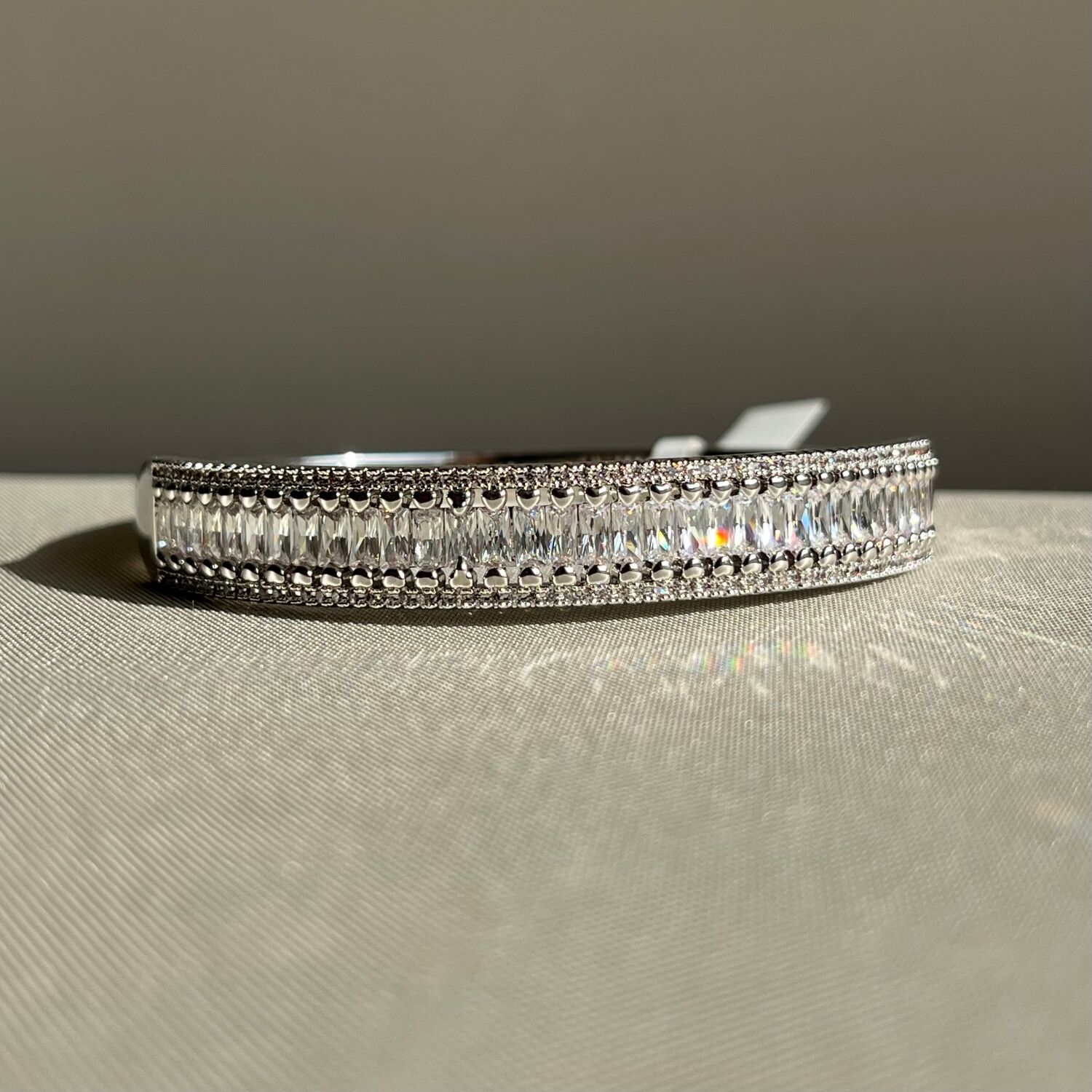 Baget pırlanta montür vıp kelepçe