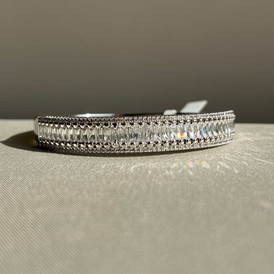 Baget pırlanta montür vıp kelepçe