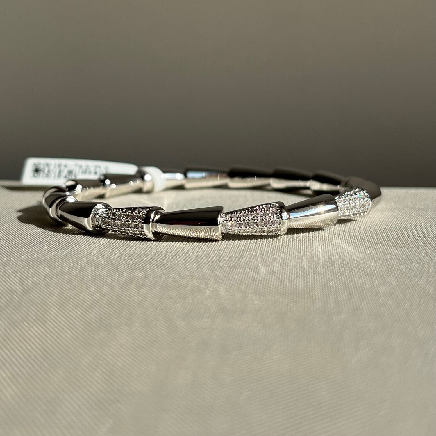 Pırlanta işçiliği vıp kelepçe