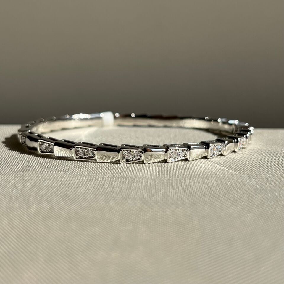 Pırlanta işçiliği yılan figür vıp kelepçe