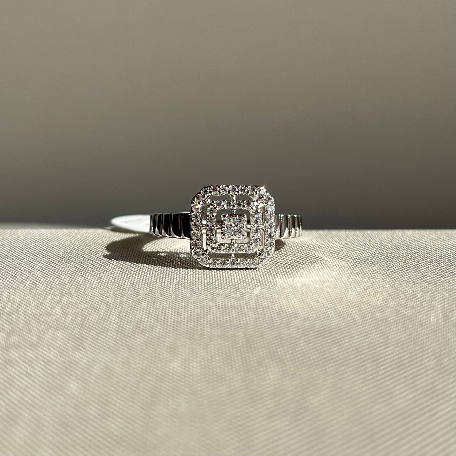 Baget pırlanta montür xuping yüzük