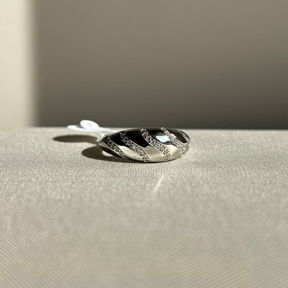 Pırlanta işçiliği xuping yüzük