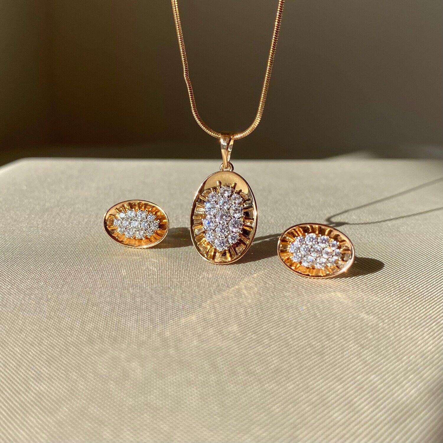 Elmas montür kolye küpe xuping set