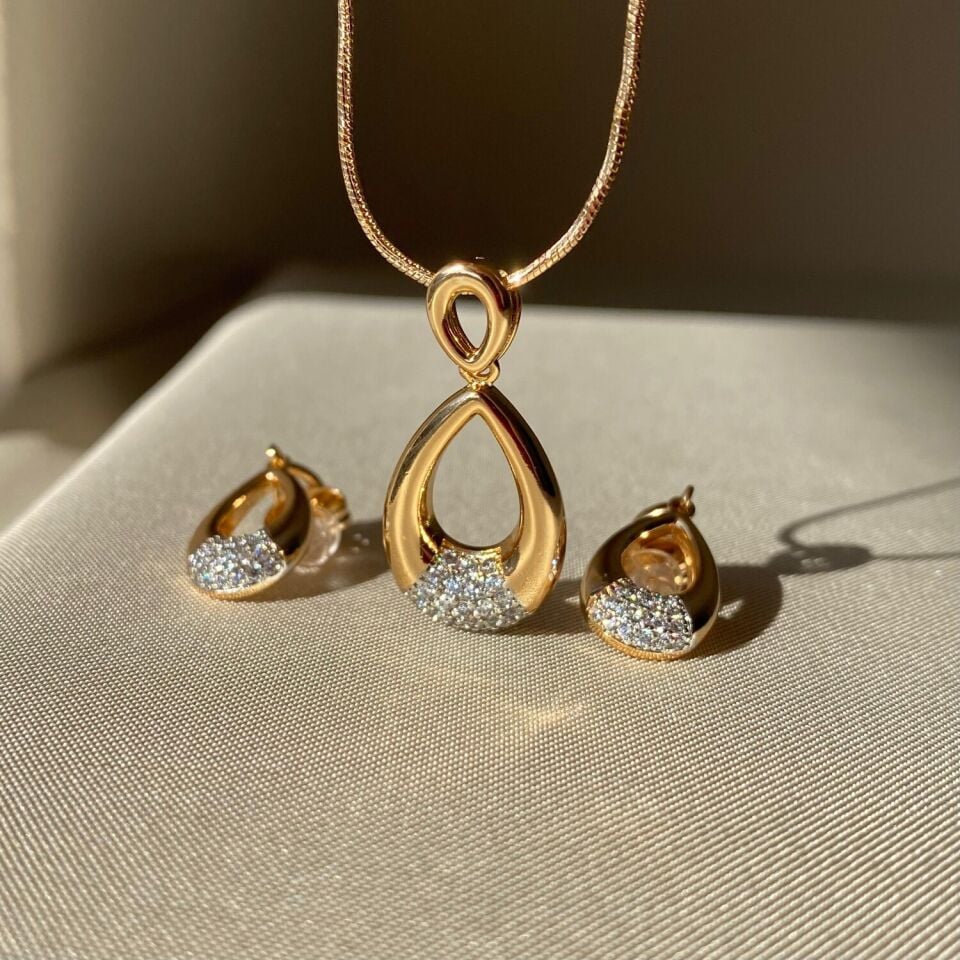 Pırlanta işçiliği kolye küpe xuping set