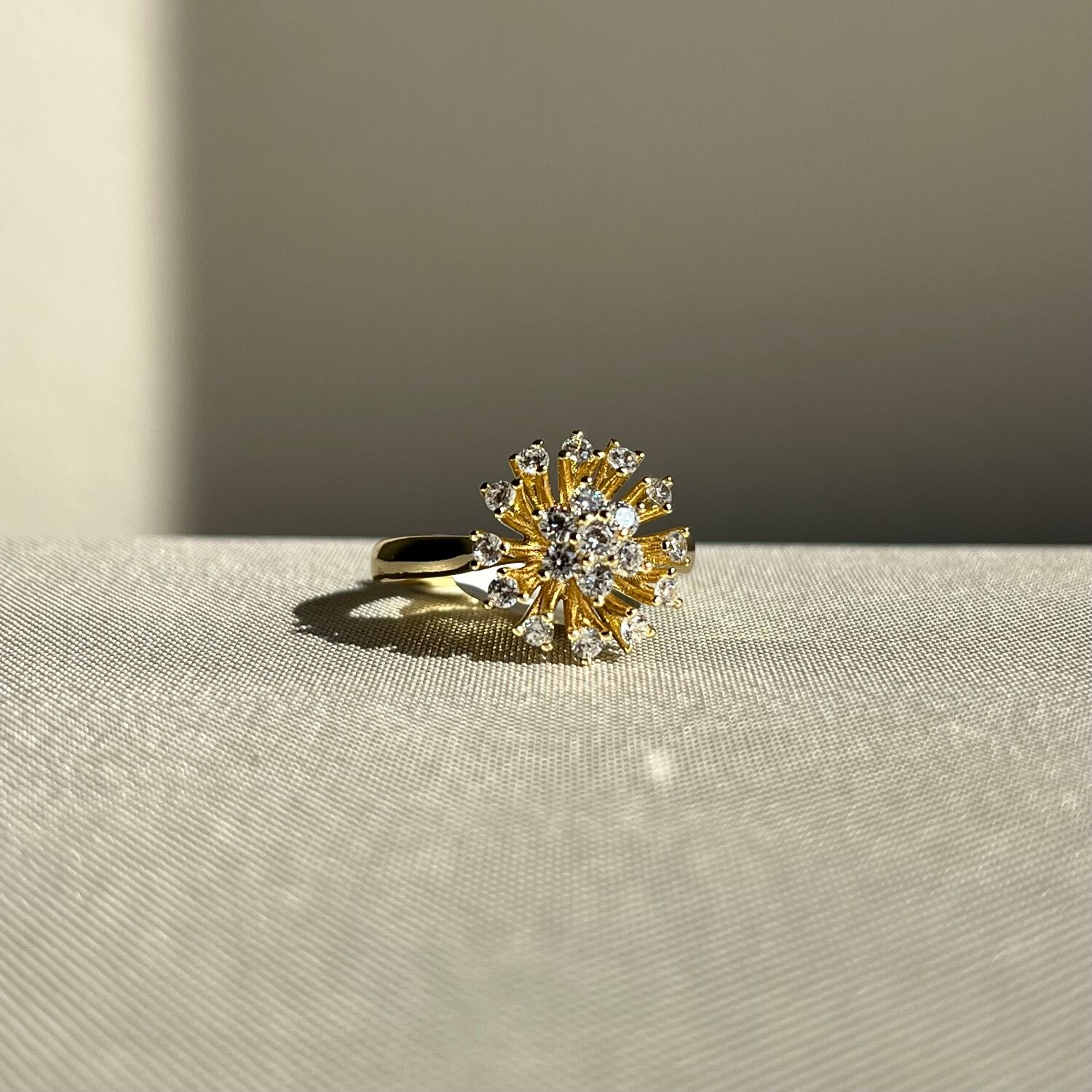 Pırlanta işçiliği çiçek xuping yüzük