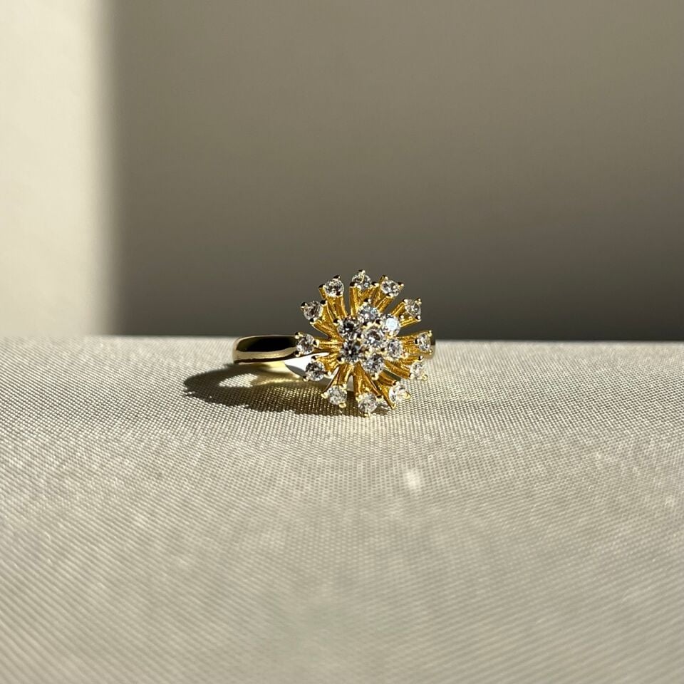 Pırlanta işçiliği çiçek xuping yüzük