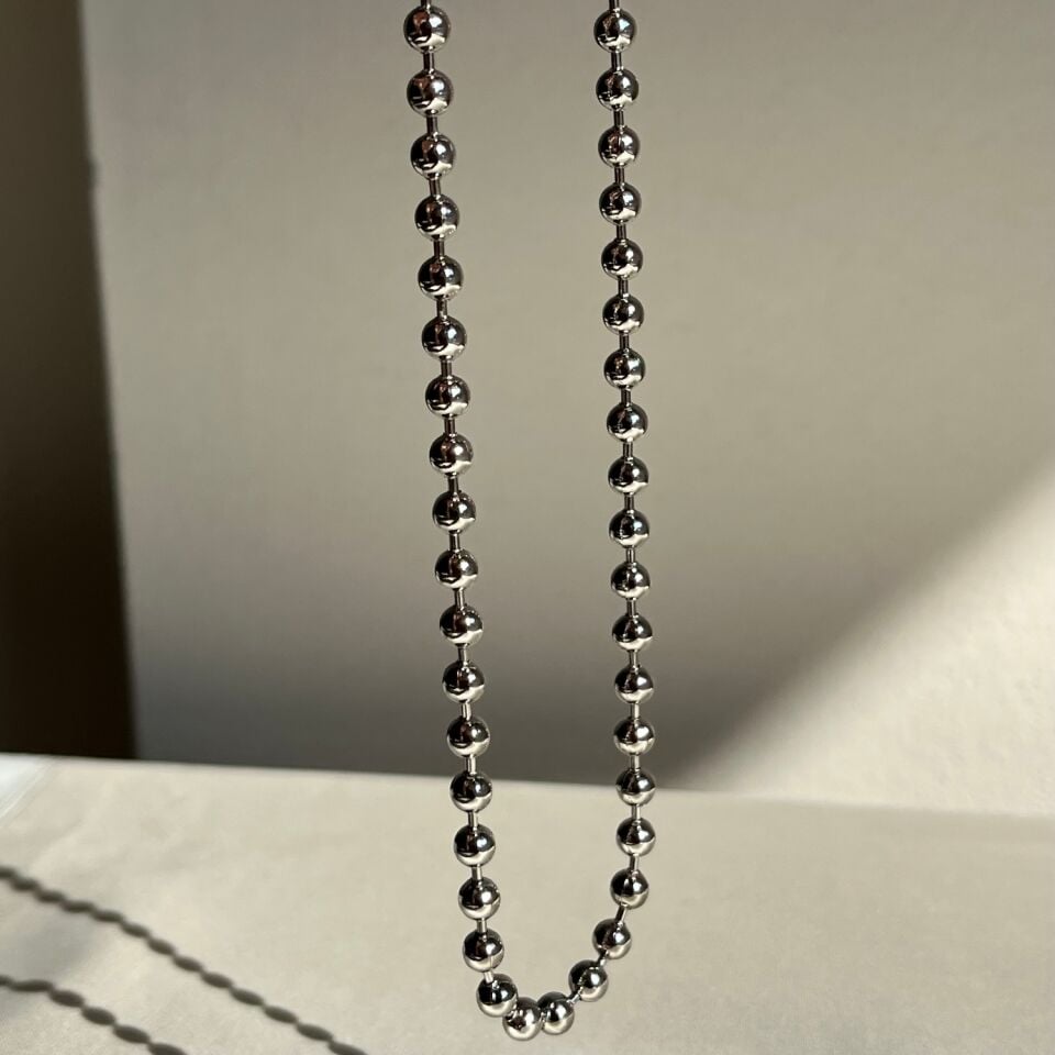 Altın işçiliği dorika model xuping kolye