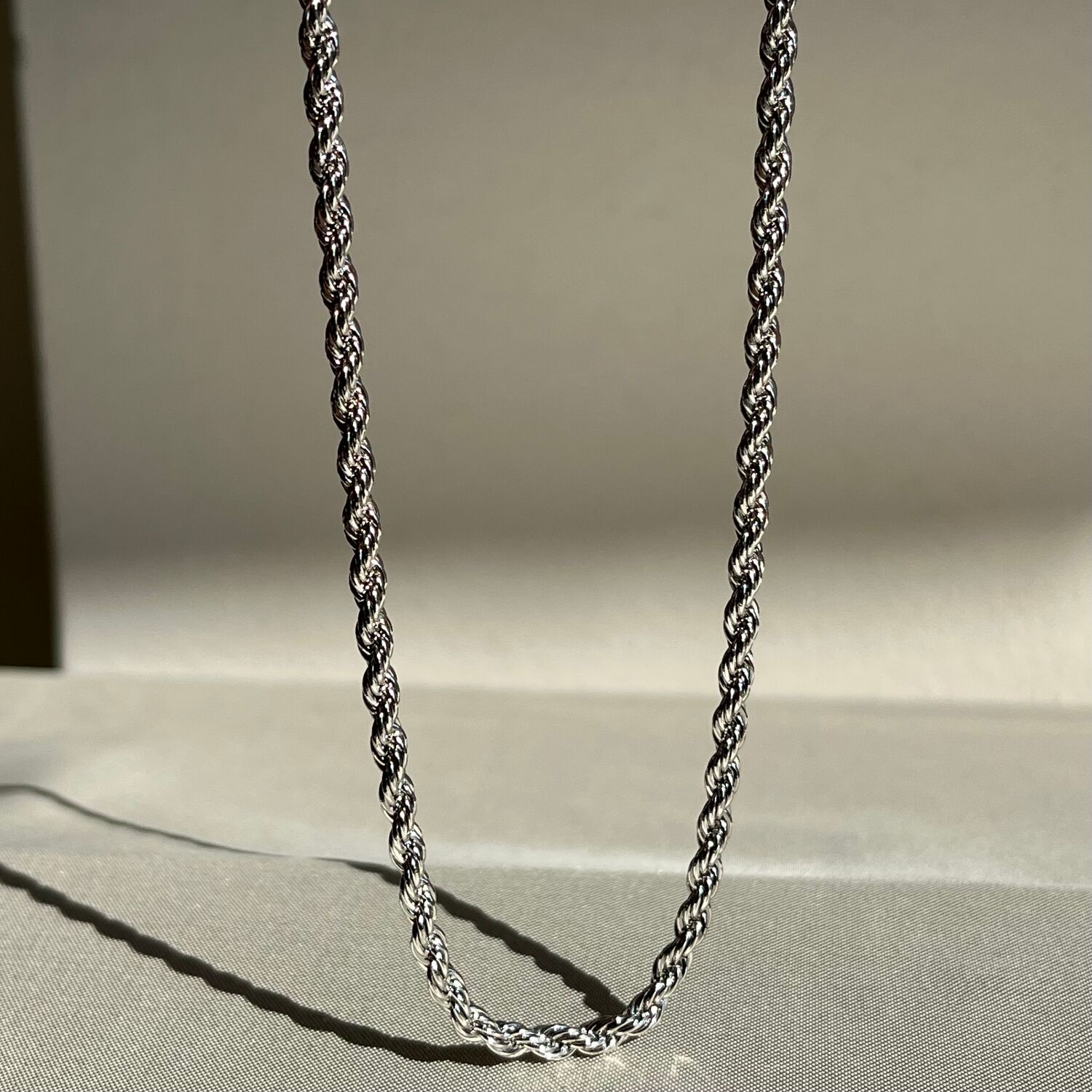 Altın işçiliği burgu model xuping kolye