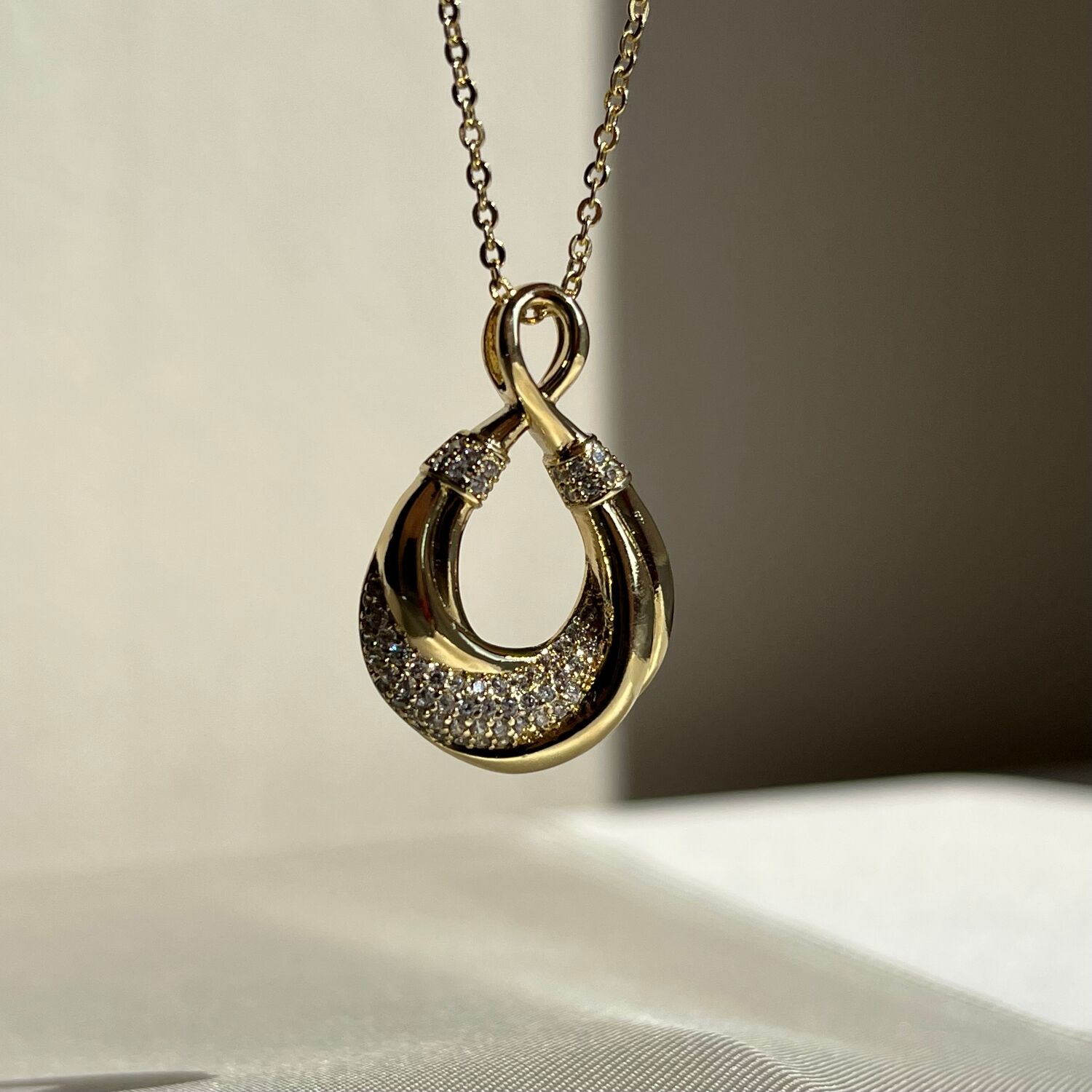 Pırlanta işçiliği xuping kolye