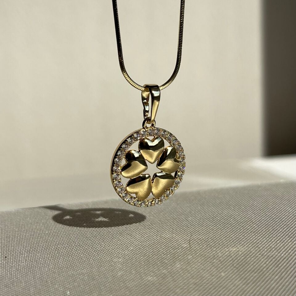 Pırlanta işçiliği kalp xuping kolye