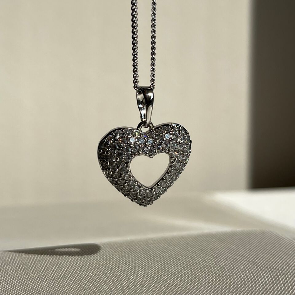 Pırlanta işçiliği kalp xuping kolye