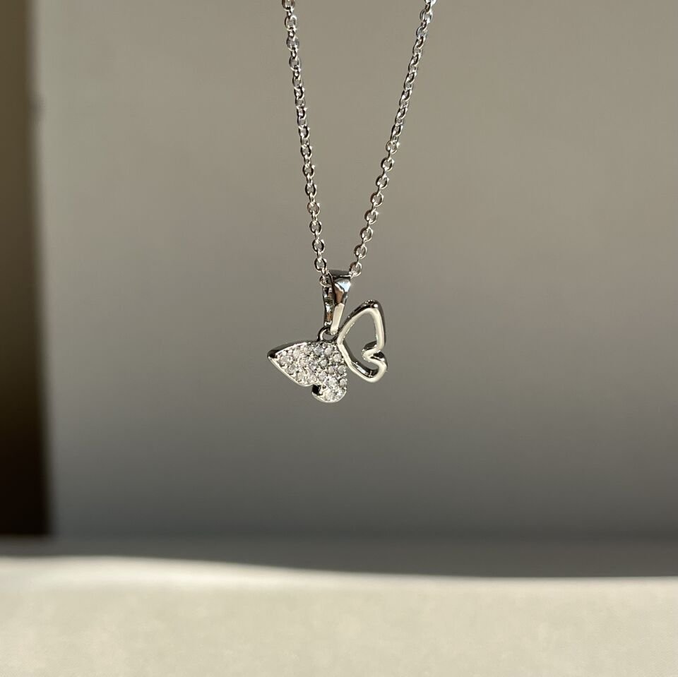 Pırlanta işçiliği minimal kelebek xuping kolye