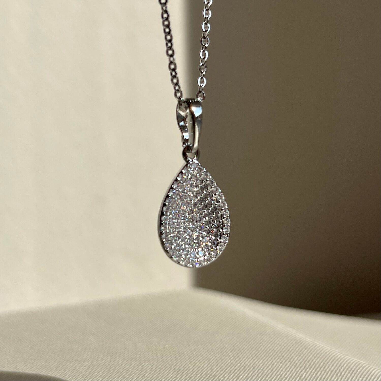 Damla pırlanta montür xuping kolye