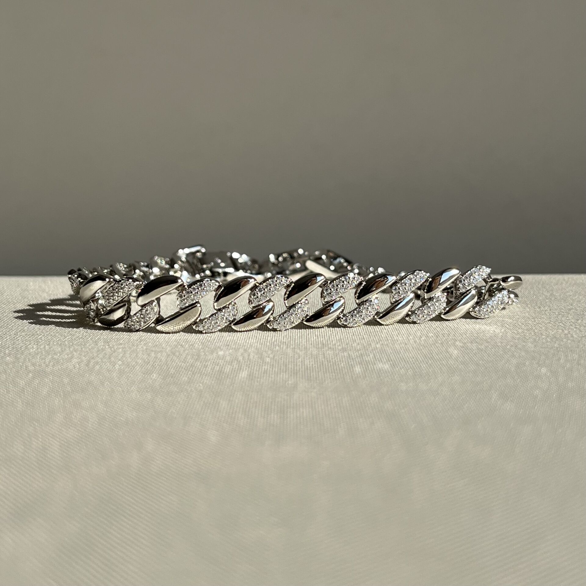 Pırlanta işçiliği gurmet xuping bileklik