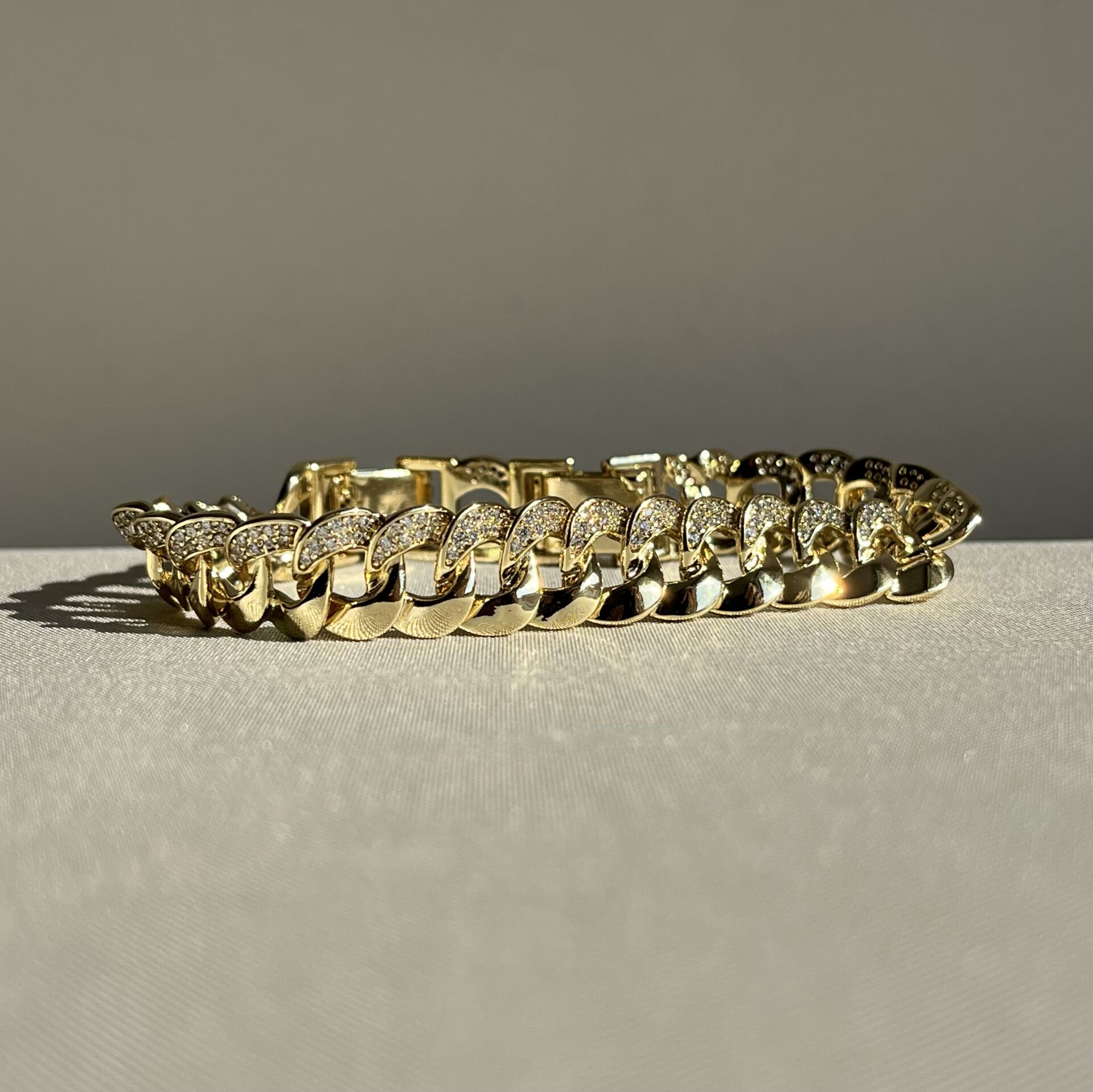 Pırlanta işçiliği gurmet xuping bileklik