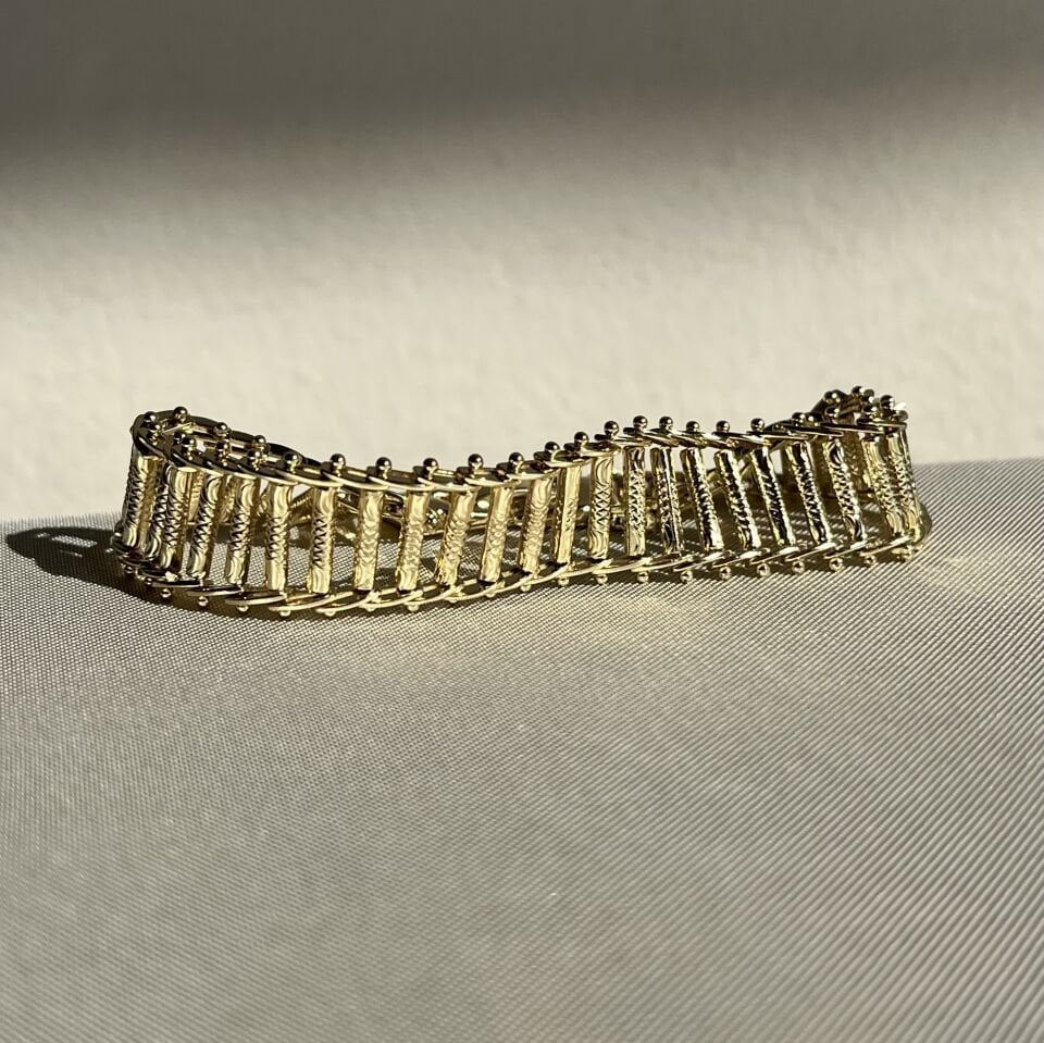 Altın işçiliği silindir model xuping bileklik