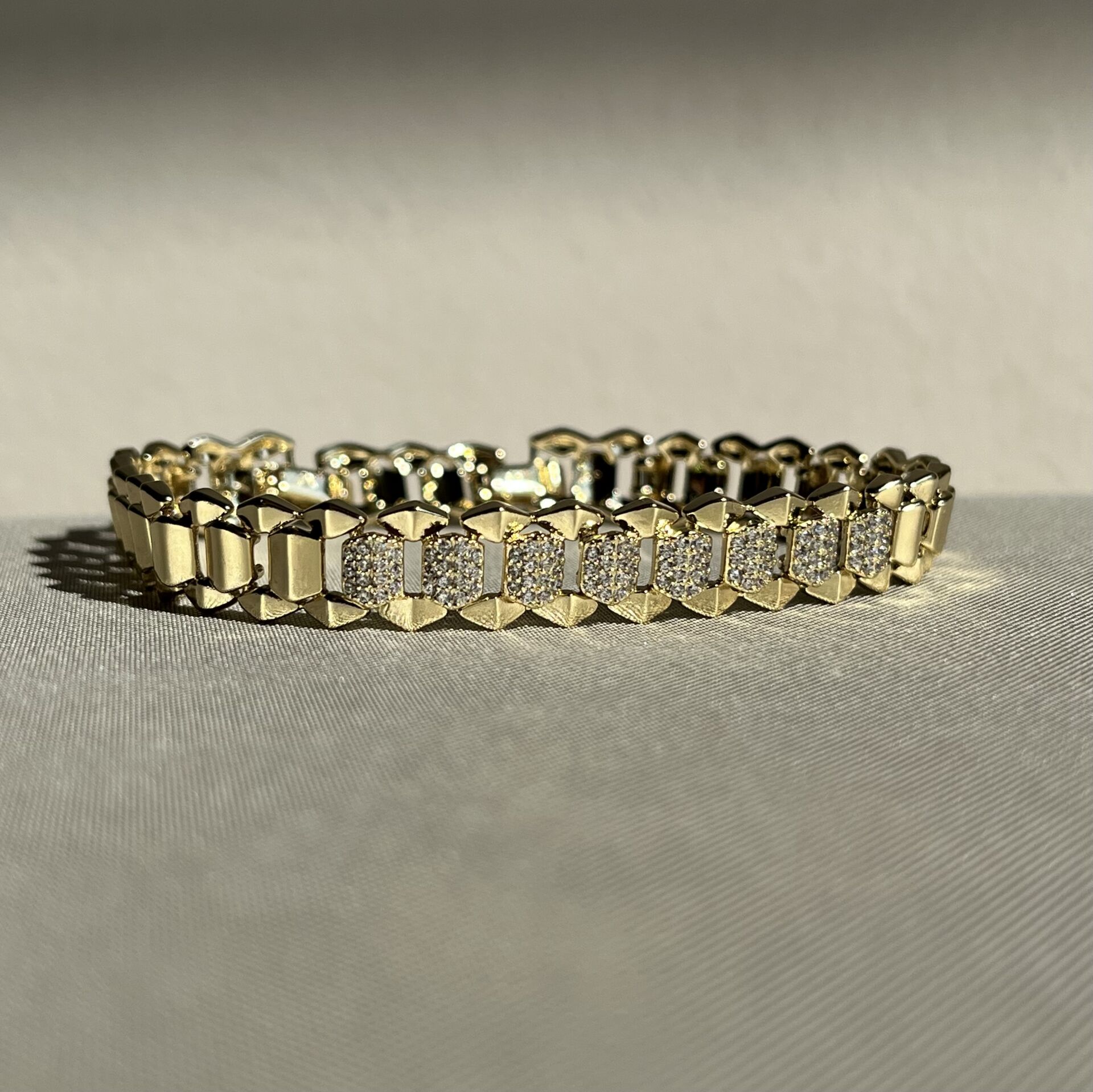 Pırlanta işçiliği xuping bileklik