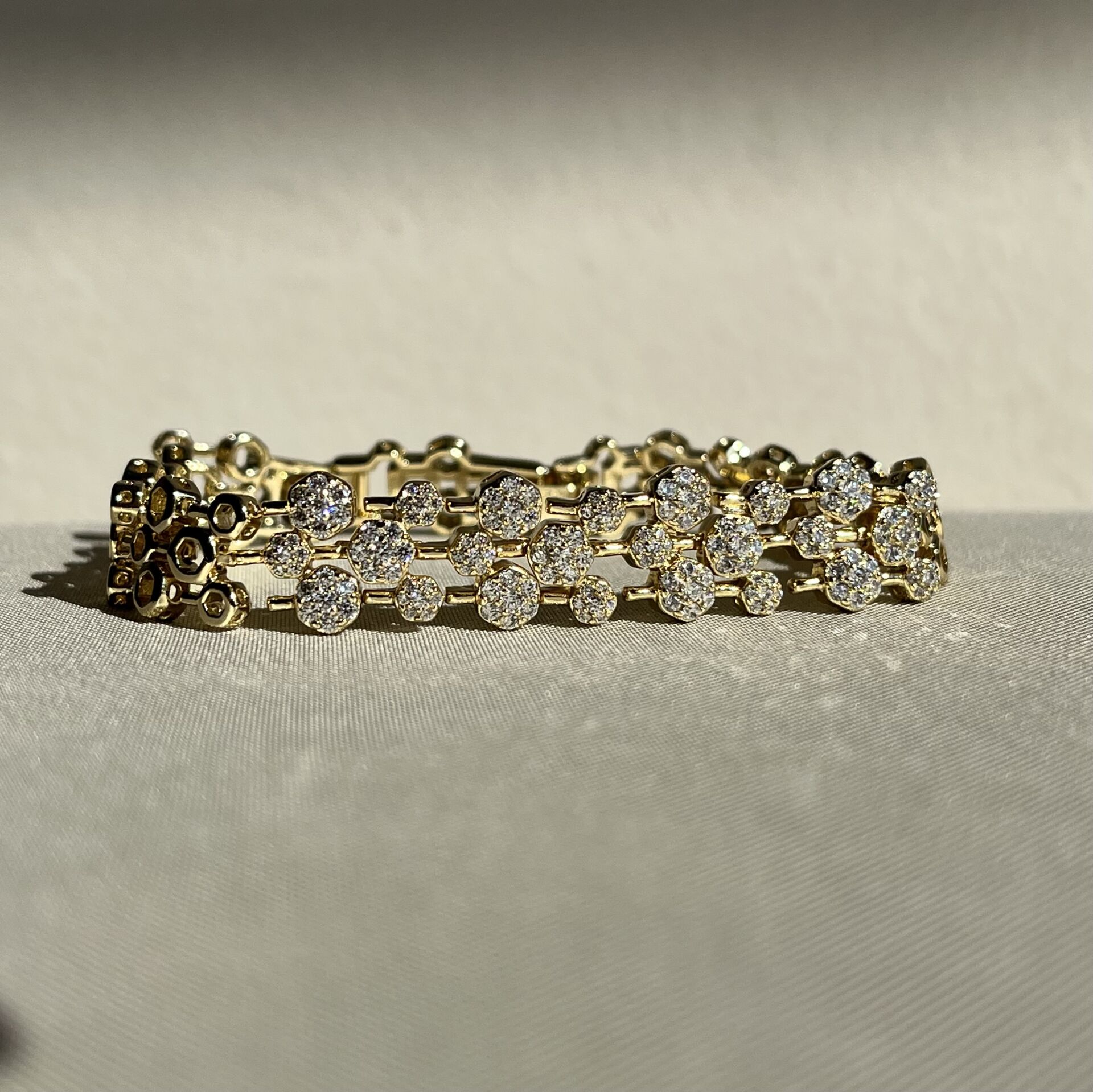 Pırlanta işçiliği petek model xuping bileklik