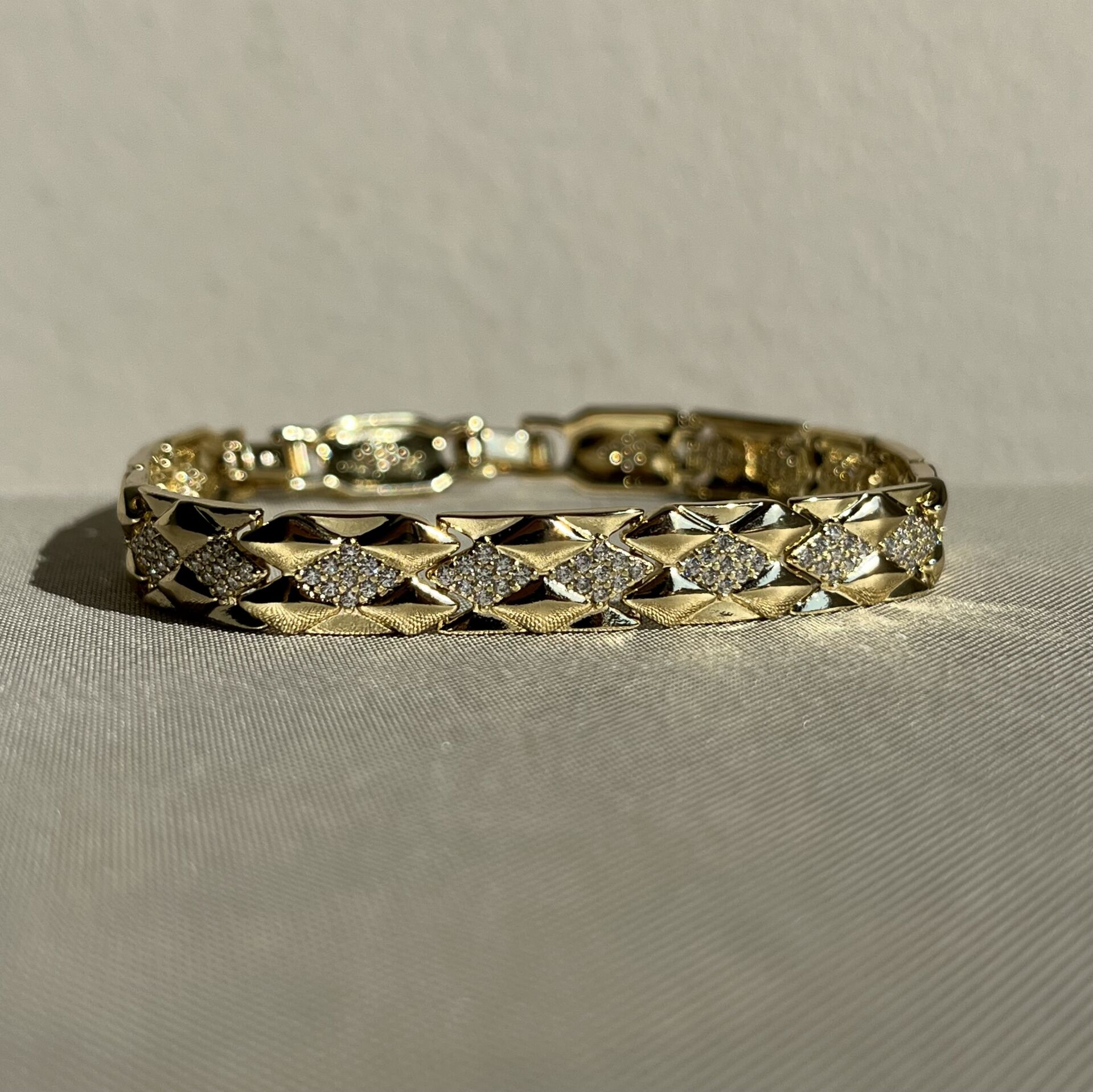 Pırlanta işçiliği xuping bileklik