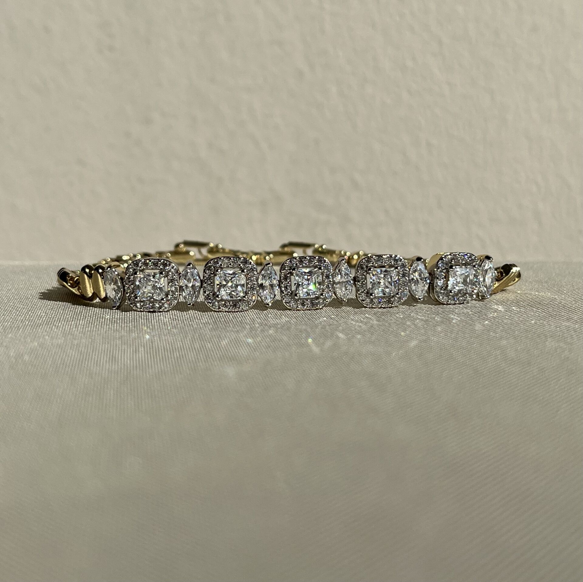 Elmas montür pırlanta işçiliği xuping bileklik