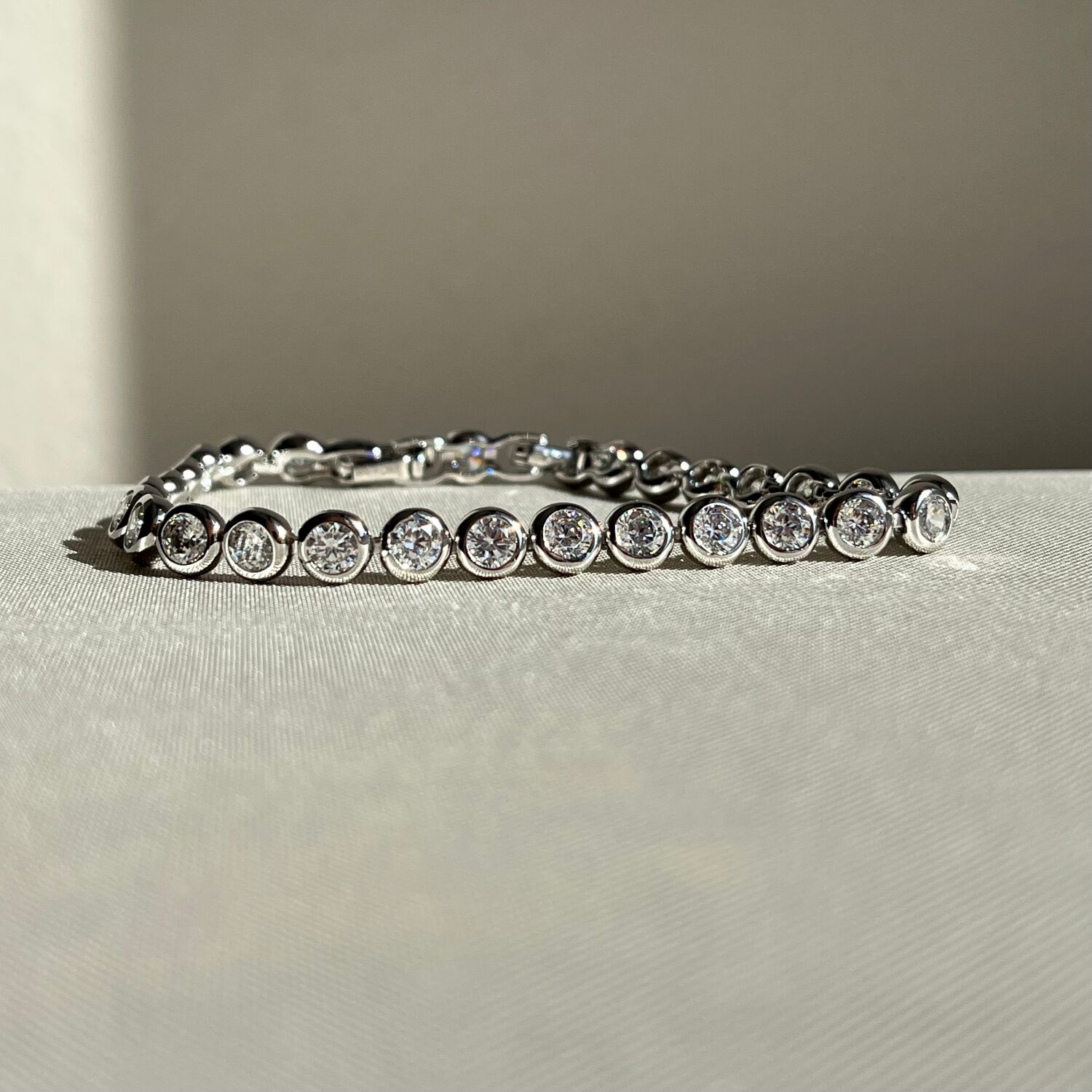 Suyolu pırlanta montür xuping bileklik